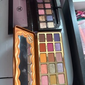 2 pallets Anastasia and too faced